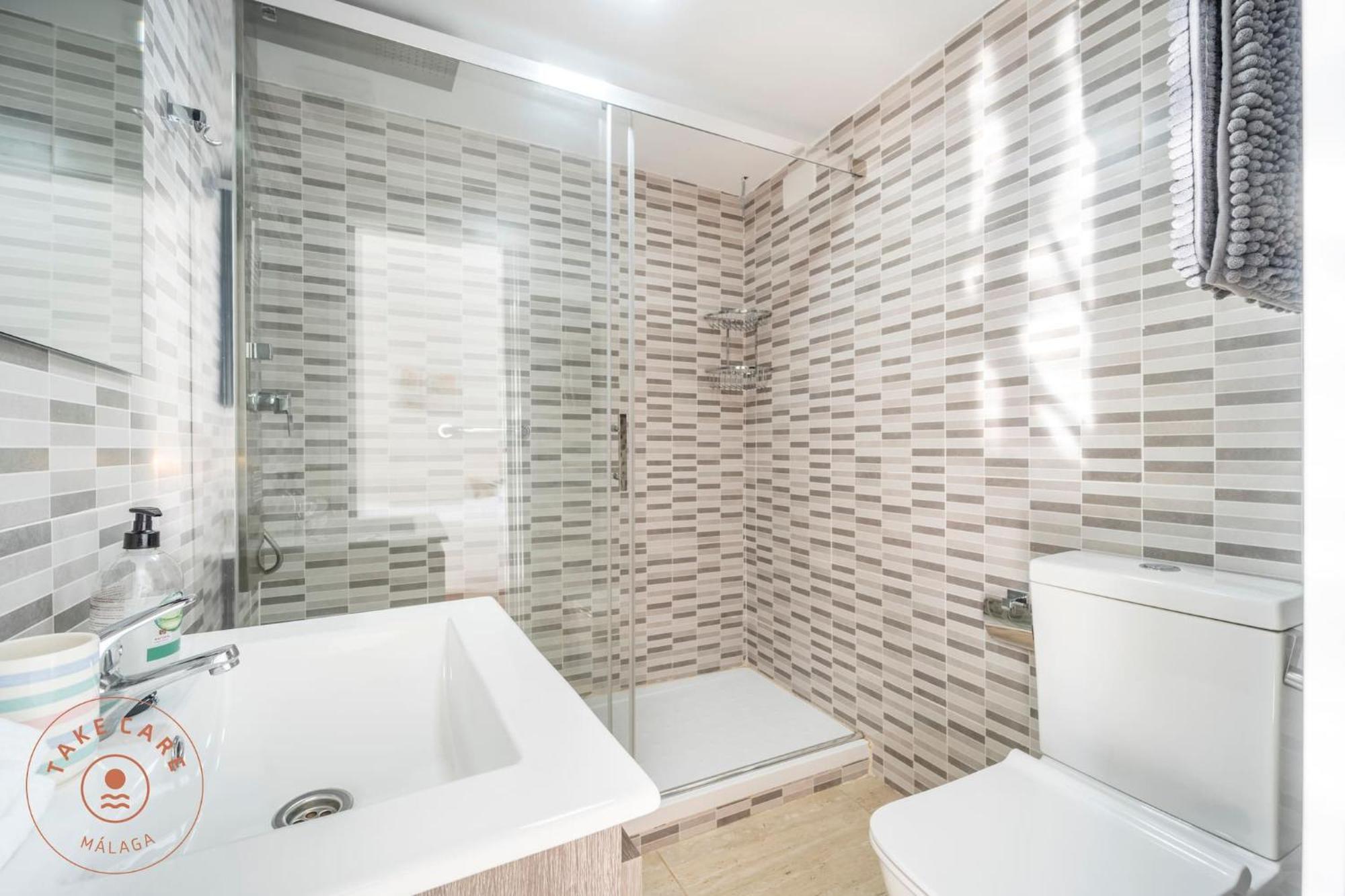 Beachfront Studio, El Palo - Tcm Apartment